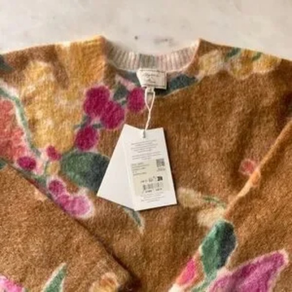 SÉZANE x AIMIE Abril Mohair Knit Sweater In Passion Flowers Camel Background - Picture 7 of 15